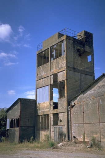 Distillerie la Senonaise, la Gare (Sens-de-Bretagne)