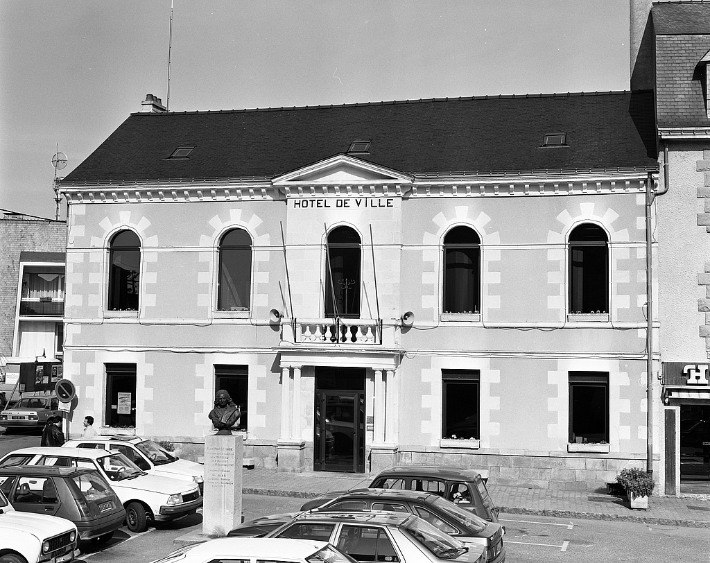 Mairie, 1 place Richemont (Sarzeau)