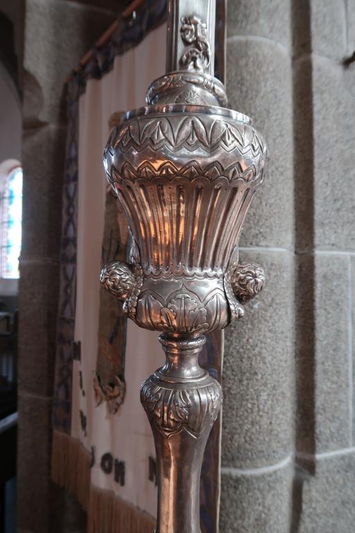 Croix de procession, église Notre-Dame-de-Cesson (Saint-Brieuc)