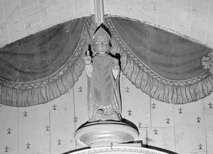 Statue (d'applique, demi-nature) : saint Aignan, église paroissiale Saint-Aignan (Saint-Aignan)