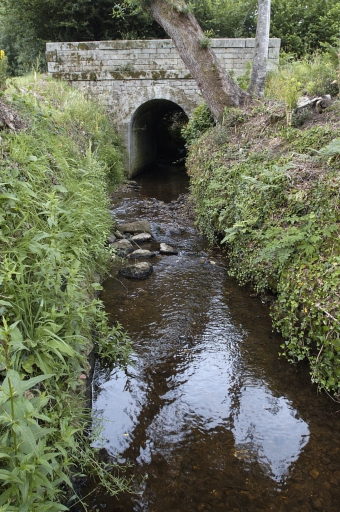 Pont de Guervaud, au sud du Moulin de Guervaud (Pluméliau fusionnée en Pluméliau-Bieuzy en 2019)