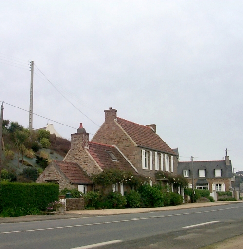 Maison, route de Perros (Louannec)