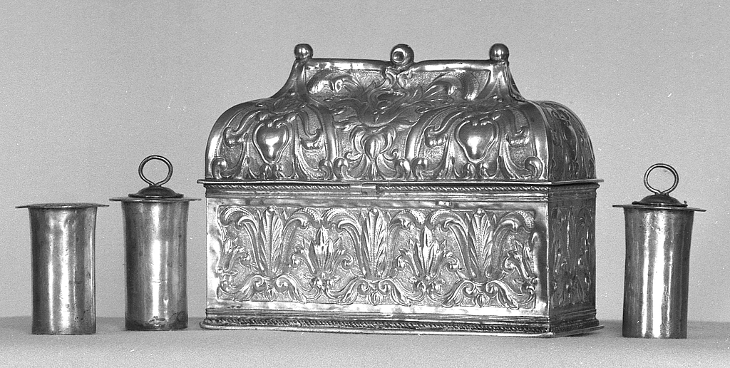 Coffret aux saintes huiles, église paroissiale Notre-Dame-de-Roscudon (Pont-Croix)