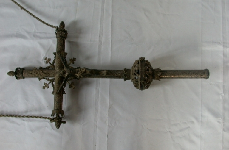 Paire de croix de procession