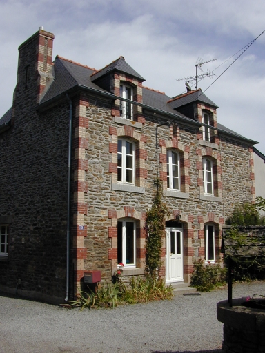 Maison, 12 rue de la Ville Rochelle (Le Minihic-sur-Rance)
