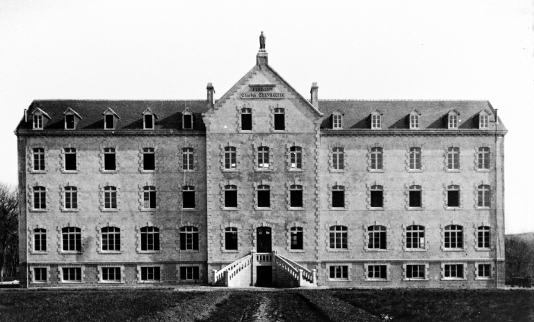 Ecole d'agriculture, le Nivot (Lopérec)
