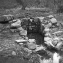 Fontaine dite Fontaine de Barenton, près de la Folle Pensée (Paimpont)