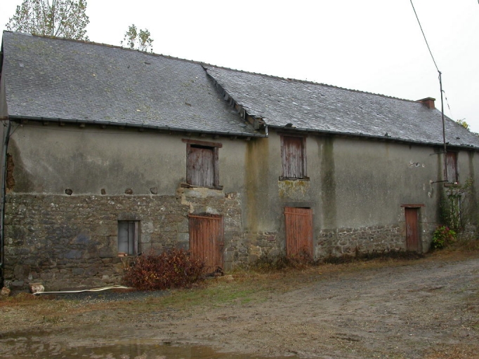 Ferme, Bazouges-sous-Hédé, la Petite Planche (Bazouges-sous-Hédé fusionnée avec Hédé pour former la commune de Hédé-Bazouges en 2009)