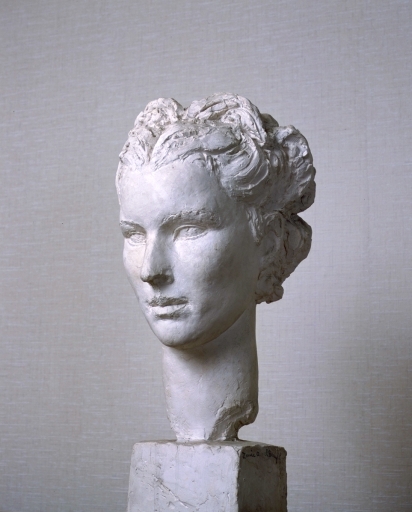 Tête 2 : Portrait de femme