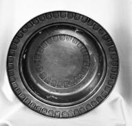 Plat de quête, église paroissiale Notre-Dame-de-l'Assomption (Le Faouët)