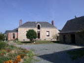 Ferme, 11 rue des Fleurs (Rannée)