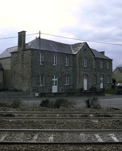 École, 13 rue des Clotières, le Clos Julienne (La Fresnais)