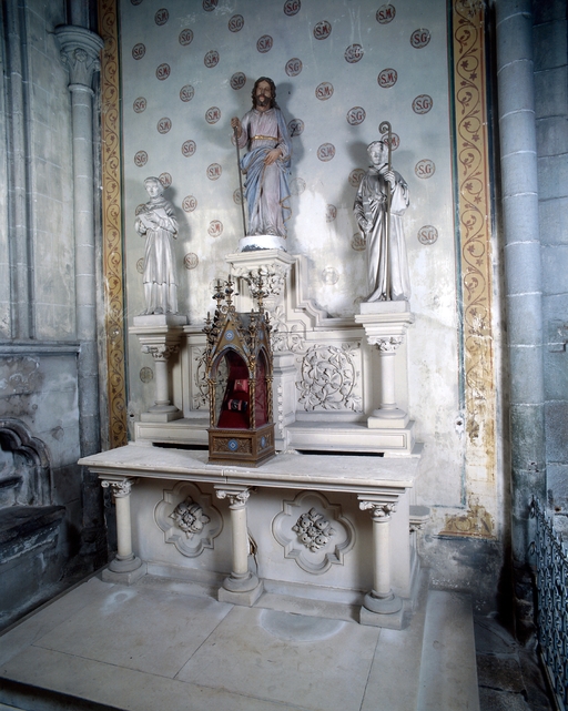 Ensemble de l'autel de Saint-Gilduin et Saint-Méen (autel, retable, gradin d'autel, 2 degrés d'autel, peinture monumentale)