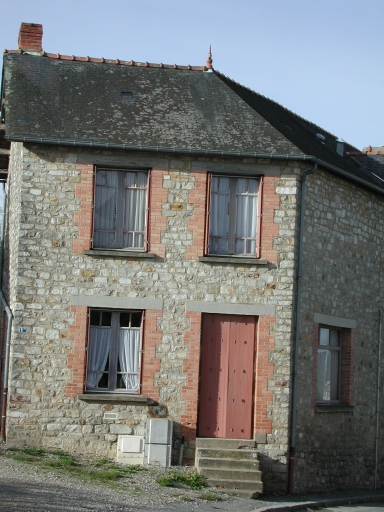 Maison, 1 bis rue de la Mairie (La Chapelle-des-Fougeretz)