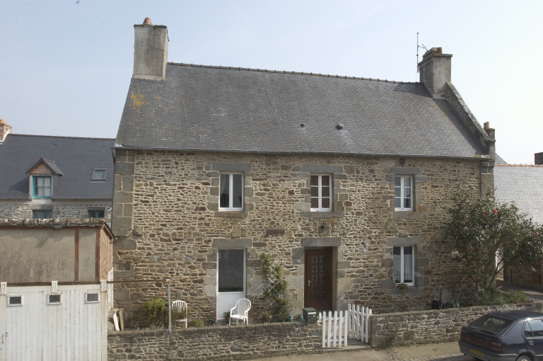 Maison, 11 Place du Marché (Châteauneuf-d'Ille-et-Vilaine)