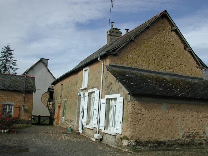 Ferme, 26 rue de Macéria (La Mézière)