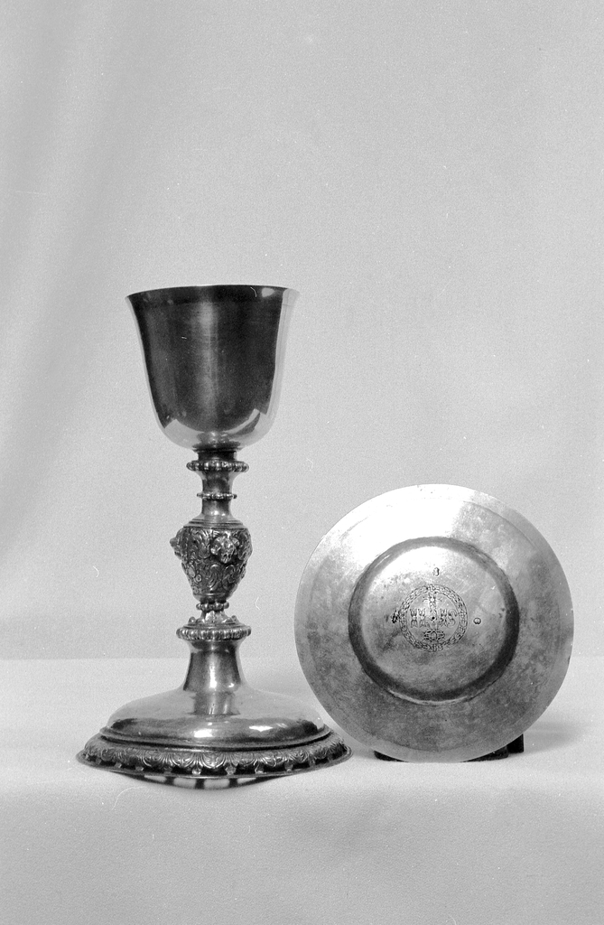 Calice (1), église paroissiale Saint-Paul (Paule)