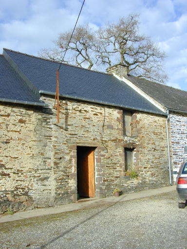 Ferme, Pinguily (Sixt-sur-Aff)