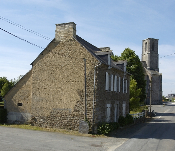 Maison, rue de l'Auriol (Saint-Thual)