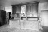 Armoire de sacristie (haute (à) battant), église Paroissiale Saint Pierre (Plouguernével)
