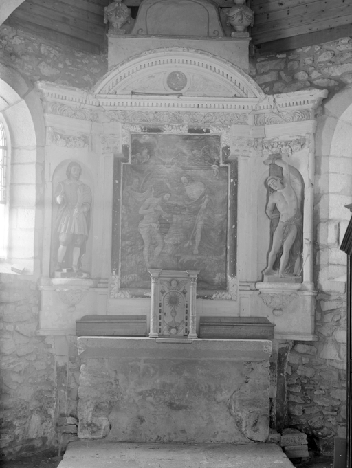 Retable (autel secondaire, retable architecturé), église paroissiale Saint-Pierre-es-Liens (Plescop)