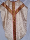 Ornement blanc 1 : chasuble, étole, voile de calice