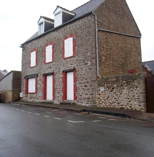 Maison, 10 rue de l'Eglise (Lancieux)
