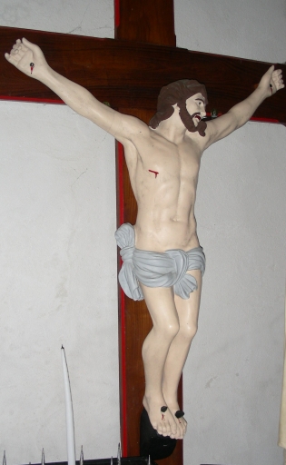 Croix : Christ en croix