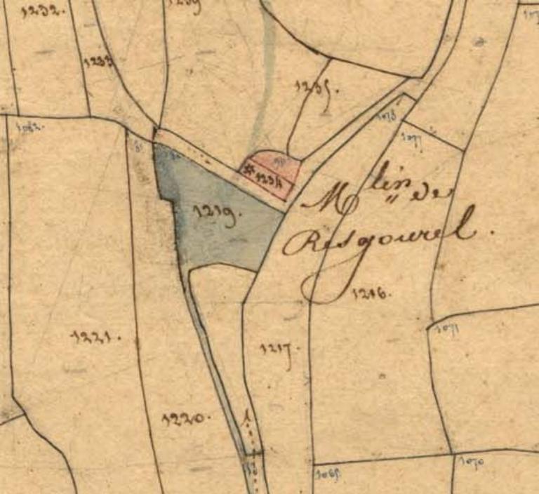Les moulins sur la commune de Plounévez-Lochrist