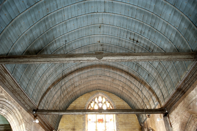 Décor de charpente : 14 entraits, sablières