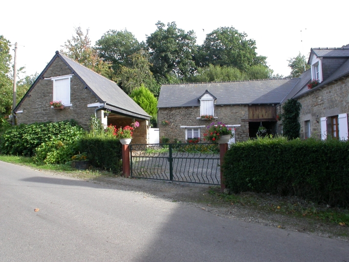 Moulin à farine de la Ville-Meno ou de Beau Saut, actuellement maison (Trédaniel)