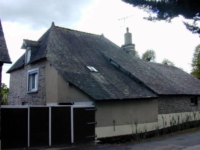 Ancien moulin à eau, actuellement maison, la Ruisselée (Plélan-le-Grand)