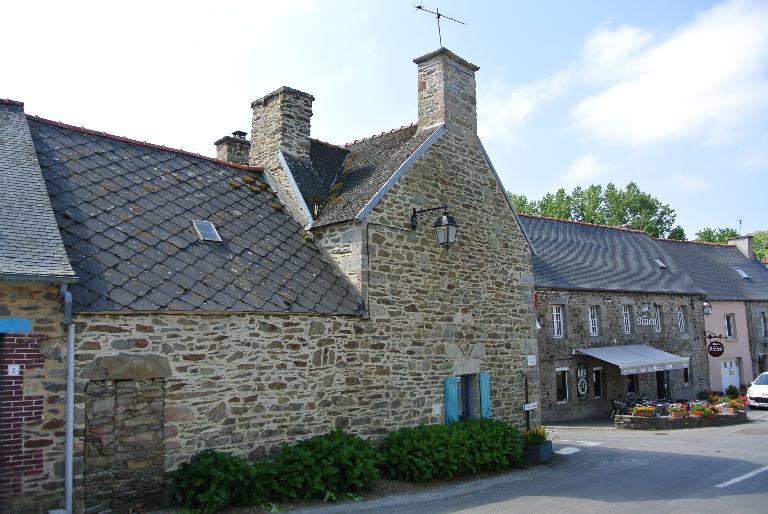 Ancienne maison de charron, bourg (Pouldouran fusionnée en La Roche-Jaudy en 2019)