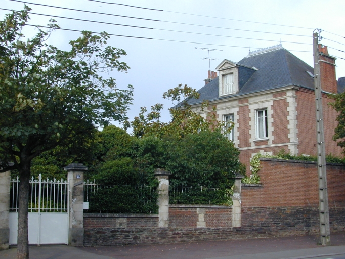 Maison, dite Bon Accueil, 25 et 27 rue Louis-Guilloux (Rennes)