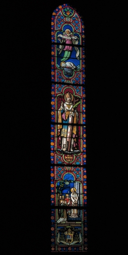 Ensemble des 7 verrières du choeur : saint Sixt, vie de saint Sixt (?), Crucifixion, sainte Anne, saint Joachim, saint Joseph, saint Louis