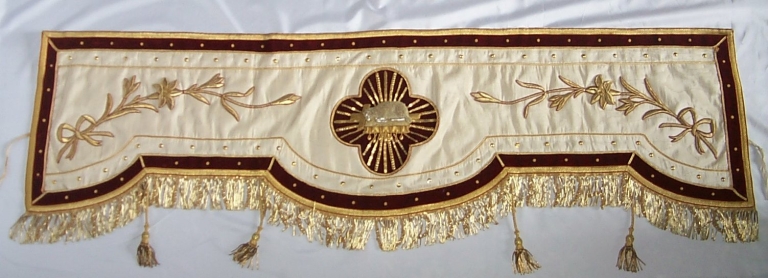 Garniture de dais de procession 1