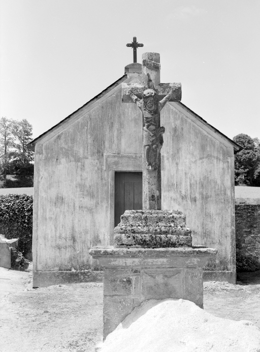 Croix de cimetière (Saint-Aignan)
