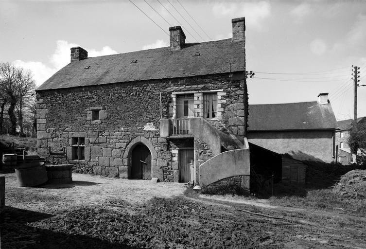 Maison, route du Guellec (Locarn)