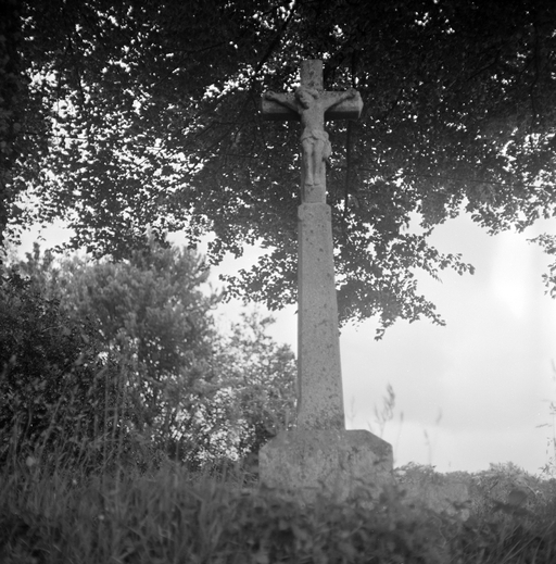 Croix monumentale dite Croas Boulic, Maner Kereil (Plogonnec)