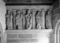 Groupe sculpté (petite nature, d'applique) : les Apôtres, église paroissiale Saint-Mahouarn (Plomodiern)