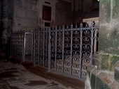 Clôture de chapelle 2