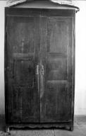 Armoire de sacristie, église paroissiale Sainte-Anne (Sainte-Anne-sur-Vilaine)