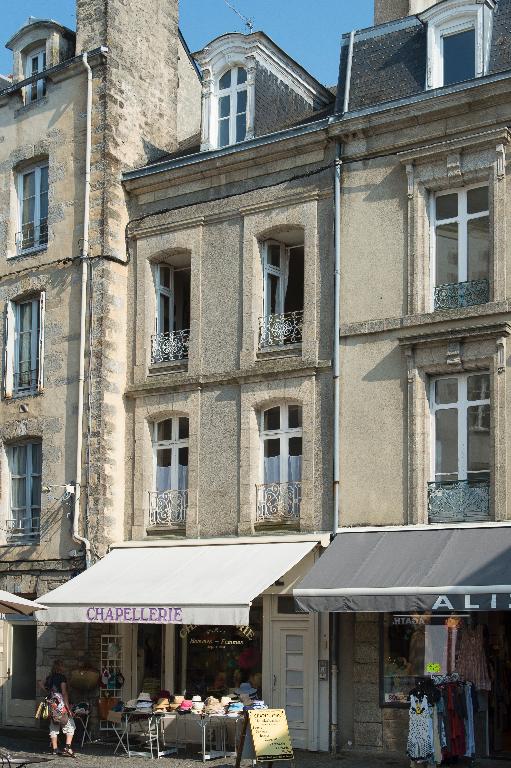 Immeuble, 1 rue Thomas de Closmadeuc (Vannes)