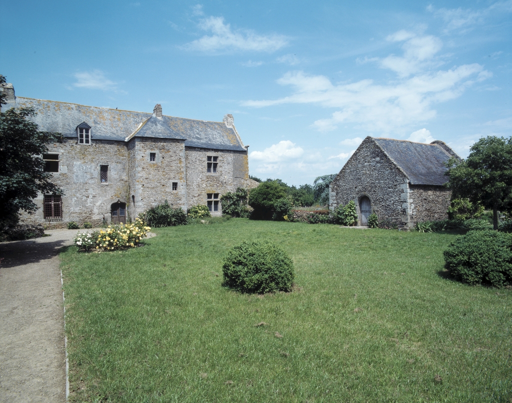 Manoir, Caden (Le Tour-du-Parc)