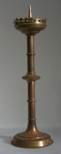 Chandelier d'acolyte