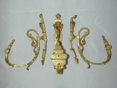 3 Porte-manteaux (?)