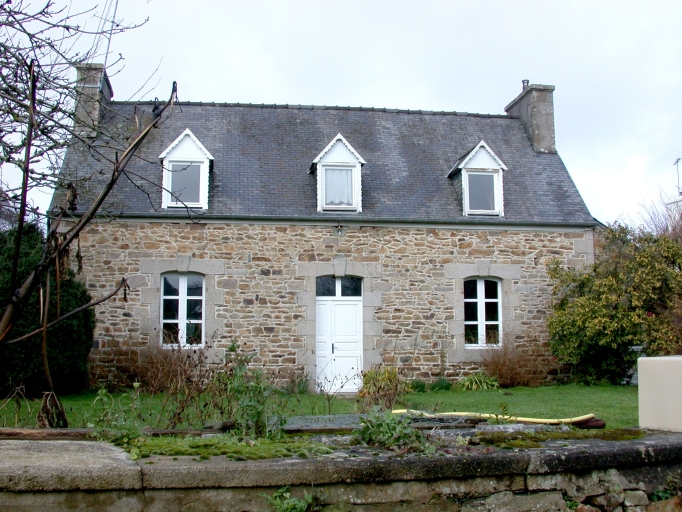 Maison, 7 rue de Prat-Cotel (Saint-Quay-Perros)