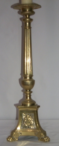 Ensemble de 8 chandeliers d'autel