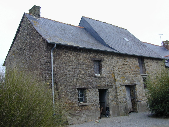 Maison, Colline (Servon-sur-Vilaine)
