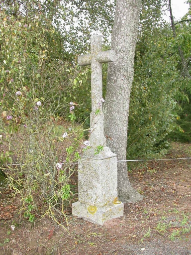 Croix de chemin, la Fraise (Availles-sur-Seiche)